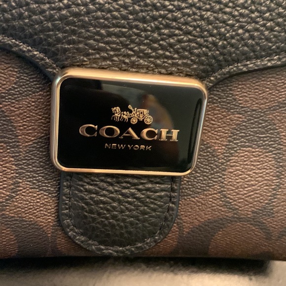 Coach black and brown crossbody with handle - Picture 9 of 10